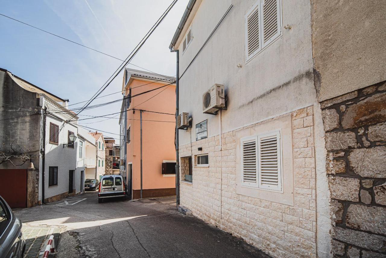 Downtown Park Apartments With Balcony Vodice Exteriör bild