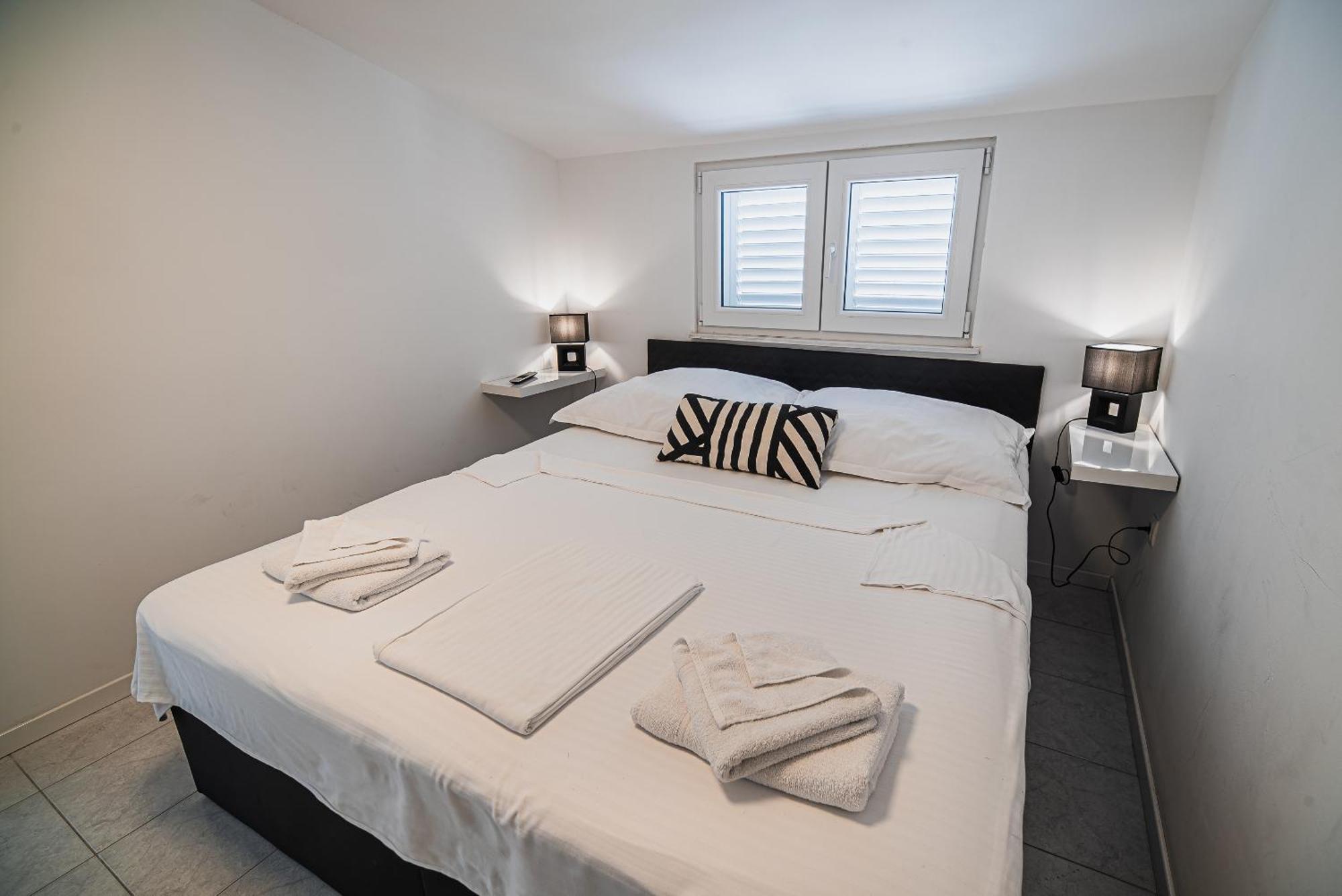Downtown Park Apartments With Balcony Vodice Rum bild