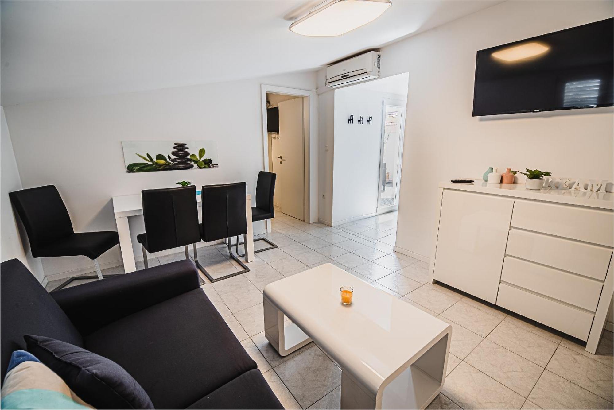 Downtown Park Apartments With Balcony Vodice Rum bild