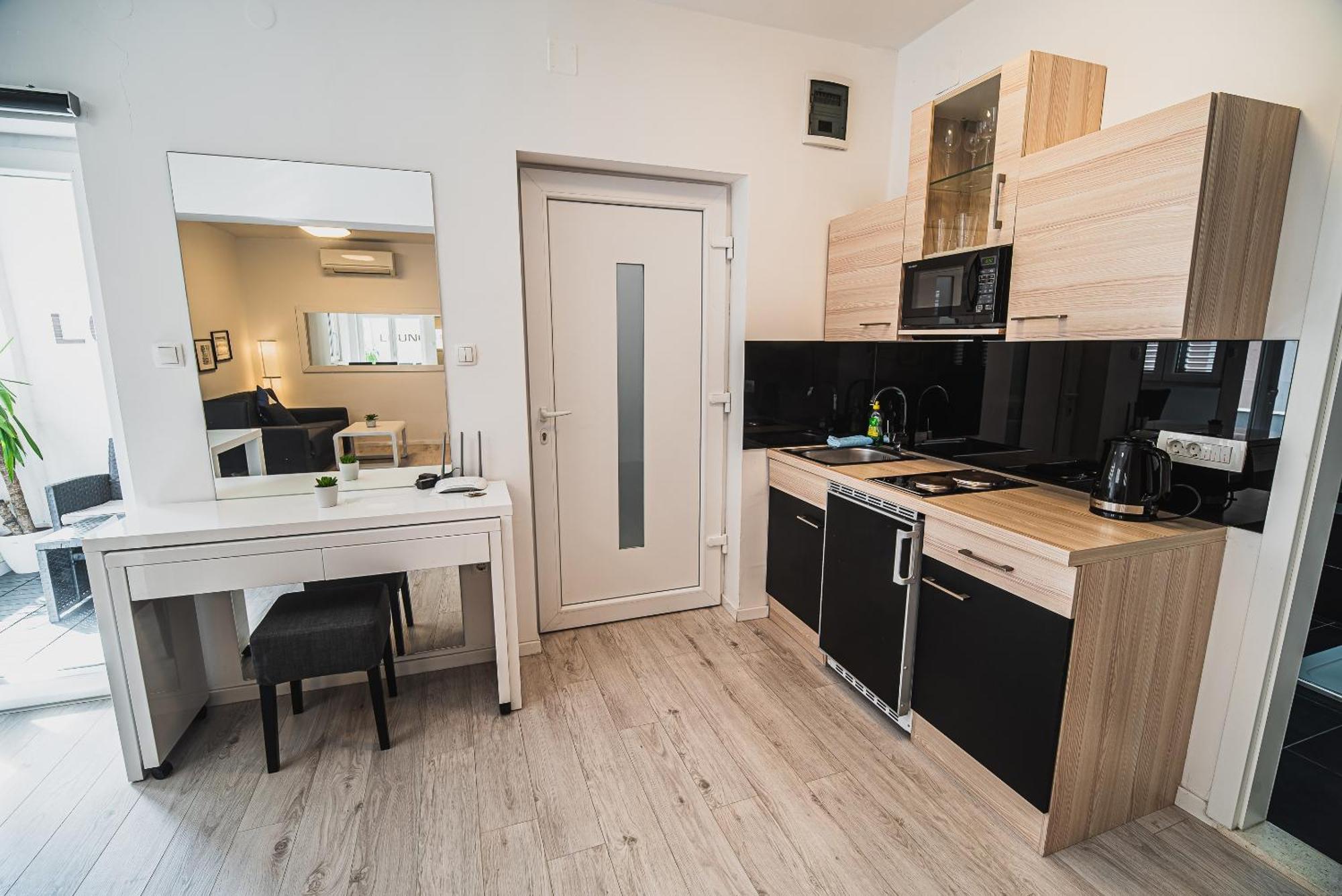 Downtown Park Apartments With Balcony Vodice Rum bild