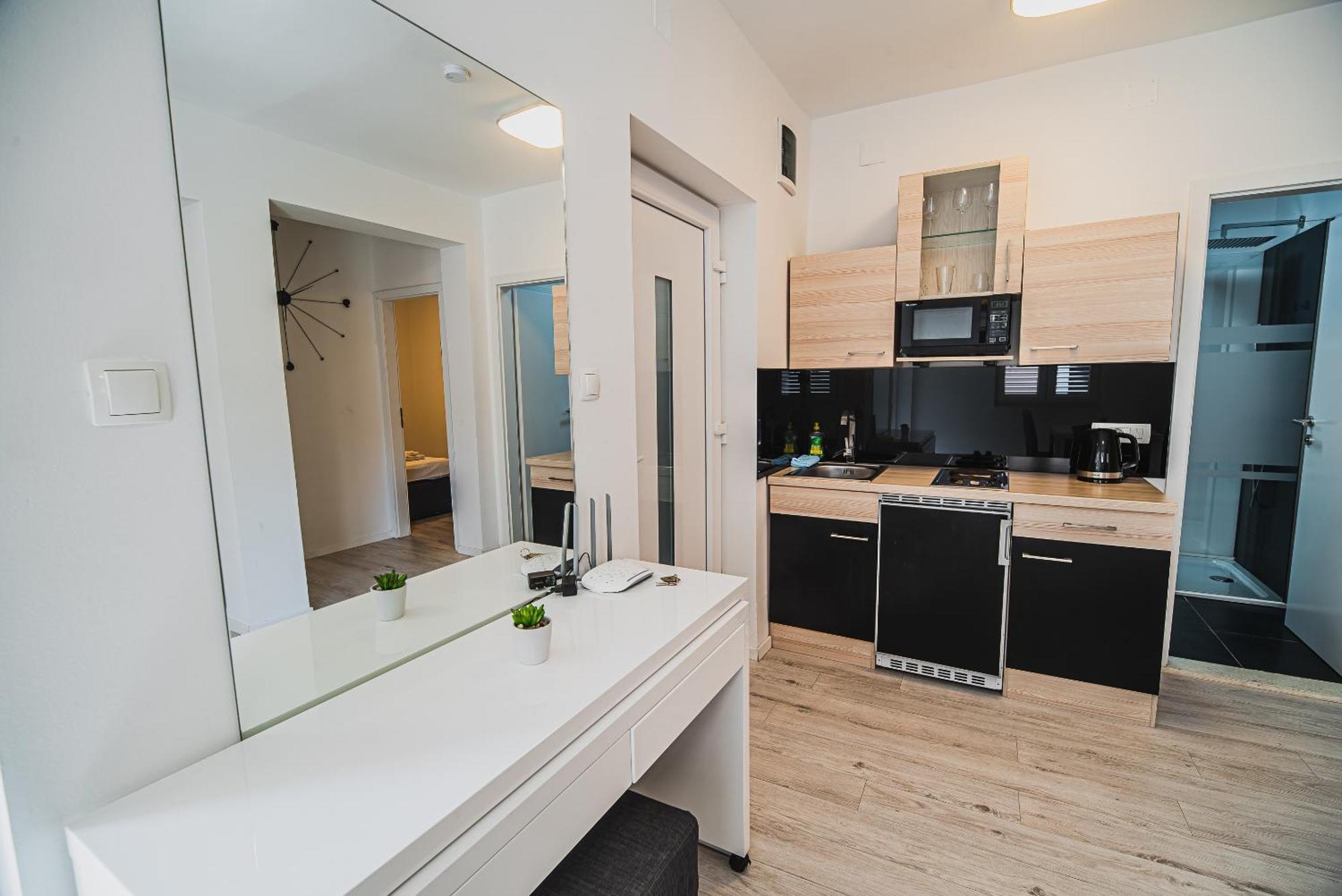 Downtown Park Apartments With Balcony Vodice Rum bild